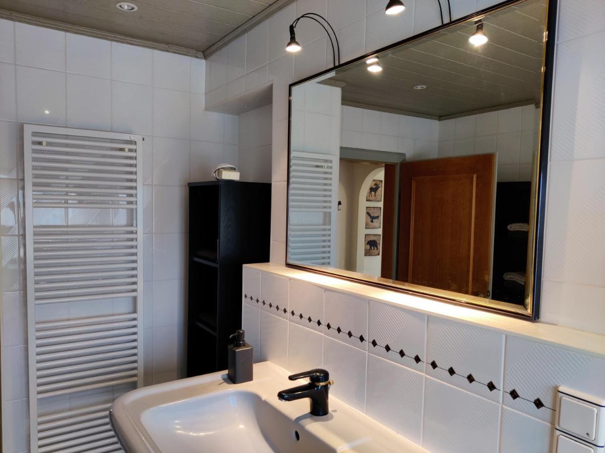 Holiday Home In Quiet Beautiful Area With Two Separate, Modern, Furnished Apartments Deutsch-Wagram Exterior photo