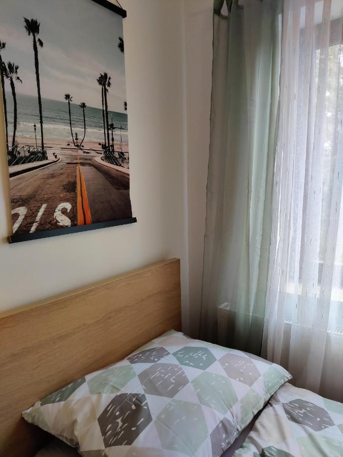 Holiday Home In Quiet Beautiful Area With Two Separate, Modern, Furnished Apartments Deutsch-Wagram Exterior photo
